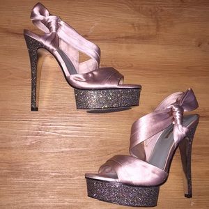 H by Halston Gorgeous Gloria heels
